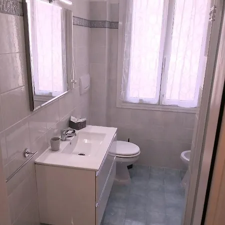 House Procaccini, 20